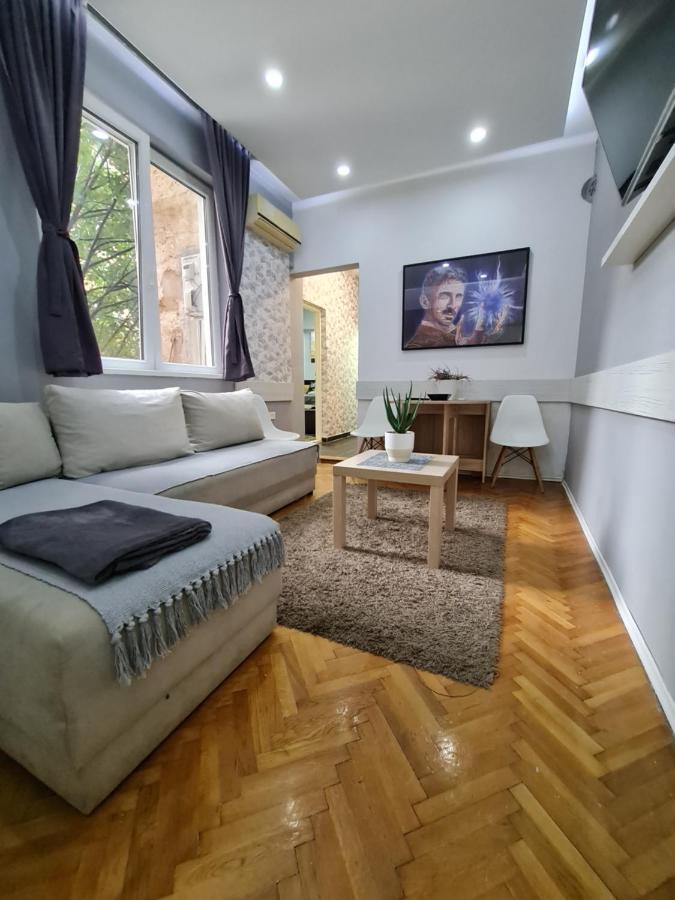 Nikola Tesla City Walk Apartment Ni Екстериор снимка