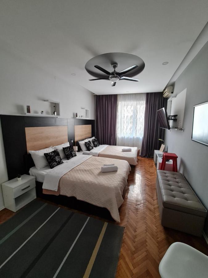 Nikola Tesla City Walk Apartment Ni Екстериор снимка